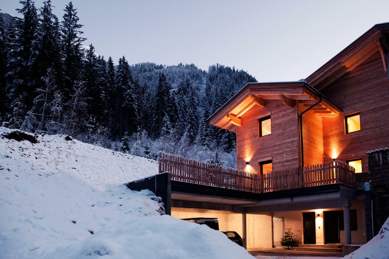 Ferienhaus Zum Stubaier Gletscher - Wald ノイシュティフト・イム・シュトゥーバイタール エクステリア 写真